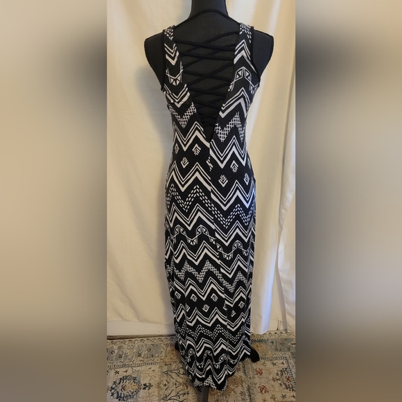LOVE TREE MAXI DRESS 2 for $14 - Picture 2 of 3